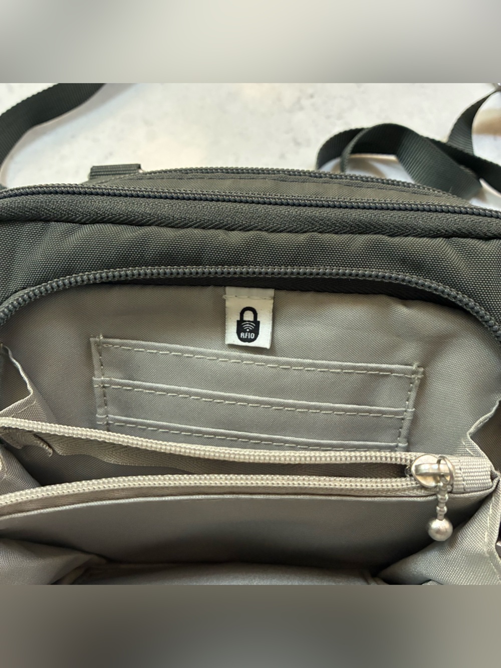 baggallini Trifecta RFID Wallet Crossbody Bag in Charcoal - Picture 9 of 11